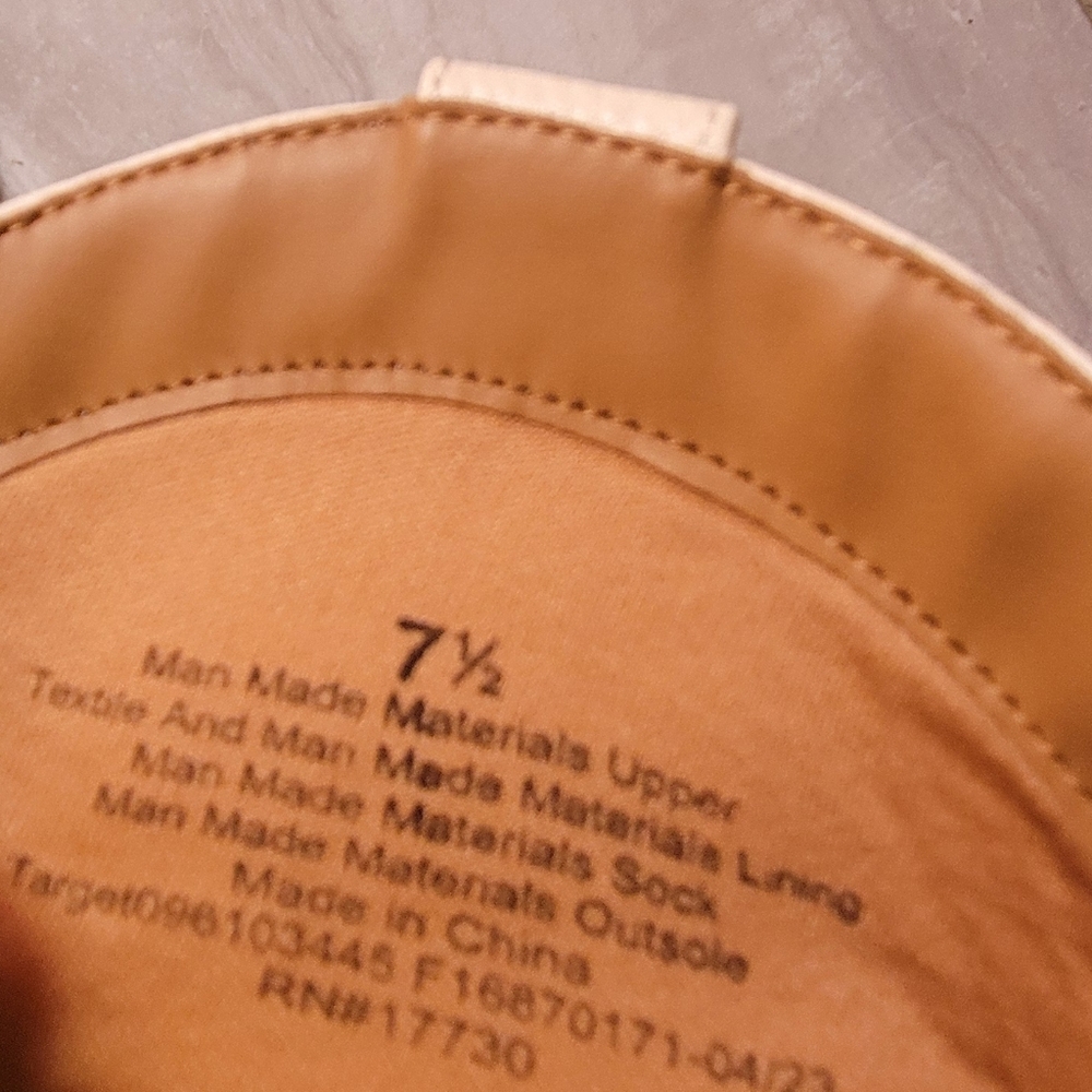 Universal Thread Co. Women  Cream Cowboy Faux Leather Boots SZ 7.5 - Picture 14 of 14